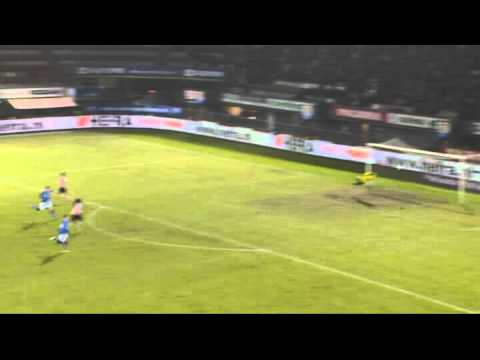 2013-2-25 Randy Wolters scoort van 35m