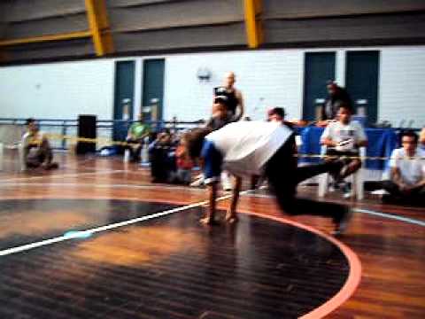 BATTLE WARRIORS 2011 ONNURB VS MIXA