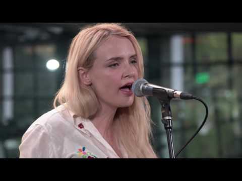 Robyn Hitchcock and Emma Swift - Full Performance (Live on KEXP)