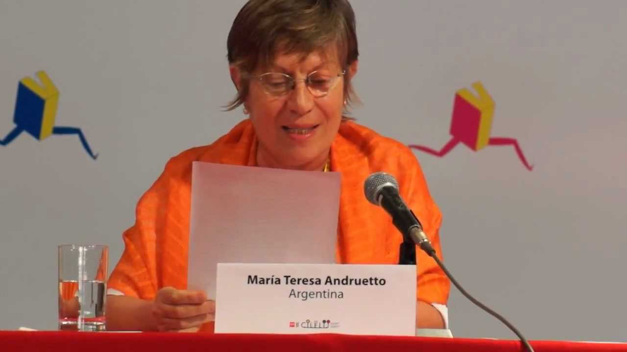 Fotografía ilustrativa del video: Conferencia «En busca de una lengua no escuchada todavía», María Teresa Andruetto, CILELIJ Bogotá 2013