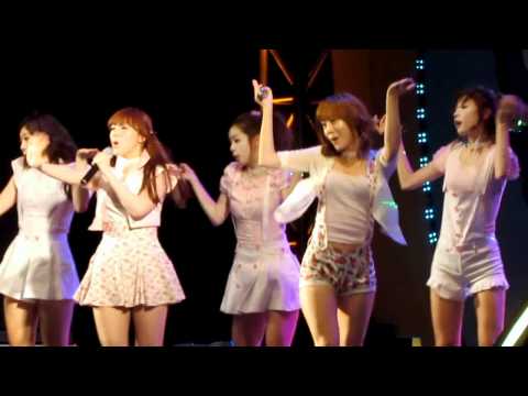 [FANCAM] 110806 Girl's Day 'Twinkle Twinkle' - National Museum Event