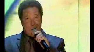 Tom Jones and The Stereophonics - Mama Told Me Not to Come