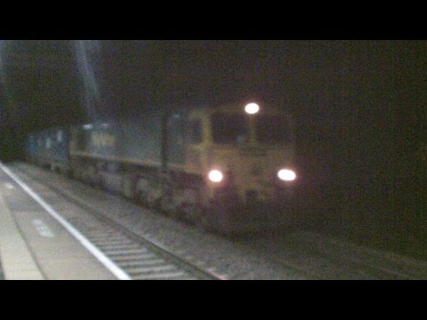 Acton Bridge 18.1.2016 - Freightliner 66514 on Manchester Binliner train - class 66