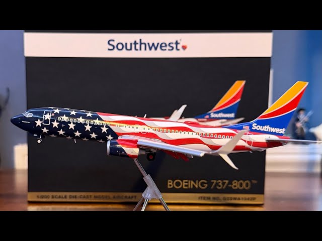 Vídeo relacionado con GeminiJets G2SWA1042 Southwest Airlines Boeing 737-800 Freedom One N500WR; Escala 1:200
