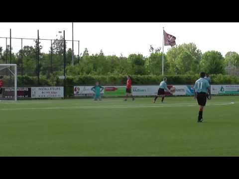 3 mei 2014 VV De Meern B1 - Sparta Nijkerk B1 com 4-1 Doelpunt Vinny
