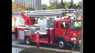 preview picture of video 'Seoul Fire Department 1st Alarm Response'