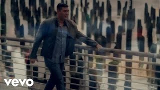 Mark Gonzalez - TODO HUELE A TI