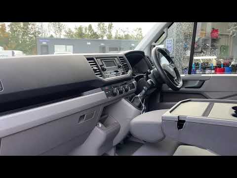 2023 VOLKSWAGEN CRAFTER CR35  VERY LOW MILES!!!! - Image 2