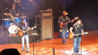 Cody Jinks &amp; Jamey Johnson cover Merle Haggard&#39;s &quot;The Way I Am&quot; at the Ryman