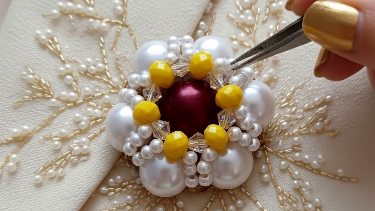 Transform Your Clothes with ElegantPearl Flower Decorations👌👌👌