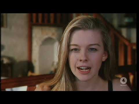 Una notte che piove - Massimo Venturiello Viola Simoncini Olga Beaumont