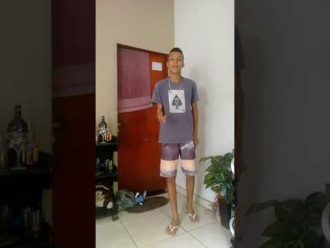 MC vitim  da vg cantando música do MC mãozinha