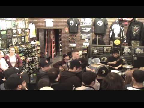 Beyond City Lights live at Hot Topic (part 1)