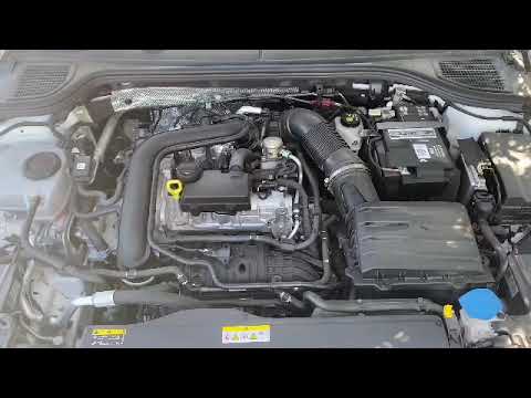 2022 - VW Golf 1.0 eTSi 110 ps Engine Sound