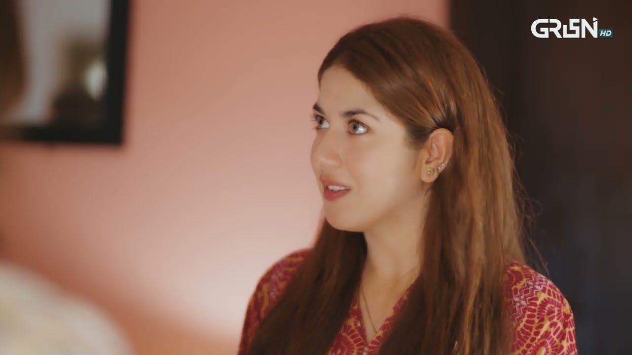 Parking Mein Aakhir Chal Kya Raha Tha | Maa | Aina Asif - Ahmed Rafique | Green TV