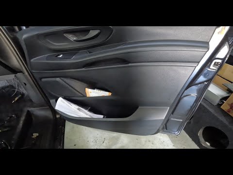 Mercedes-Benz Vito W447 How To Remove/Removal Door Panel