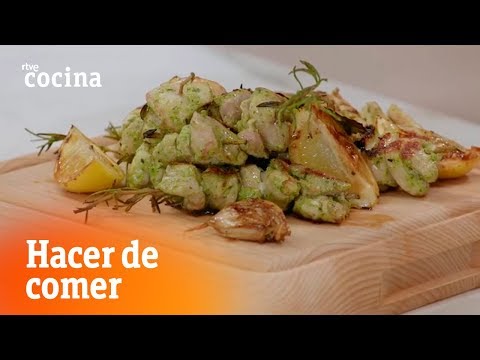 Cómo hacer Brochetas de pollo al ajillo y limón - Hacer de comer | RTVE Cocina