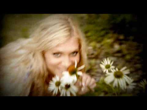 Manca Špik - Que sera sera (Official video)