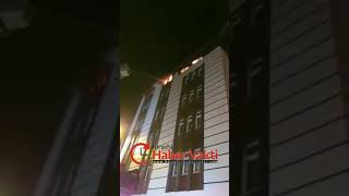 KIRŞEHİR'DE 5 KATLI BİNANIN ÇATI KATINDA ÇIKAN YANGIN GÜÇLÜKLE SÖNDÜRÜ