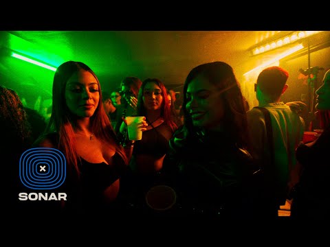 Yeruza, Hydro, DJ Blass - Sandungueo ft. Mista Greenz (La Ruta Del Dinero II)