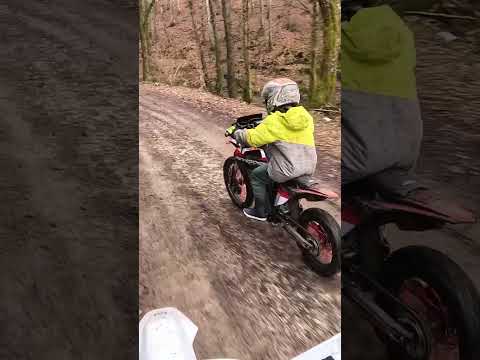 Jel želite moto vlogove?😀 #saurusgang #funny