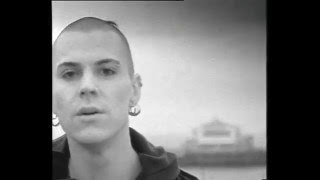 De/Vision - Blue Moon