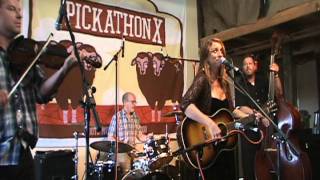 02 Martha Scanlan 2008-08-02 Walkin&#39;