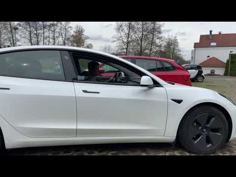 Tesla Model 3 springt nicht an, Boombox funktioniert...