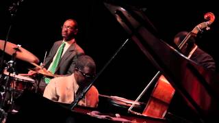 Marcus Roberts Trio - Blues Five Spot (Thelonious Monk)
