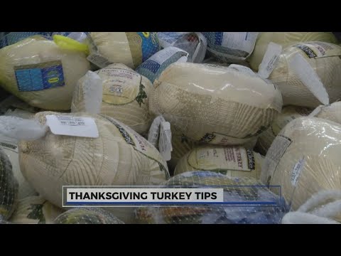 How to safely cook a turkey and avoid food poisoning