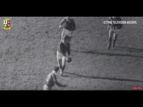 Lions Classic: JPR Williams lands a vital drop-goal!