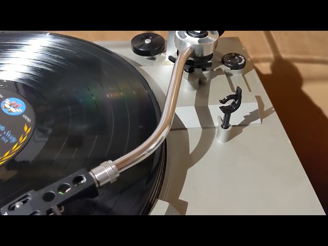 Technics headshell with Stanton 500 cartridge, new stylus in Performance & DJ Equipment in City of Toronto