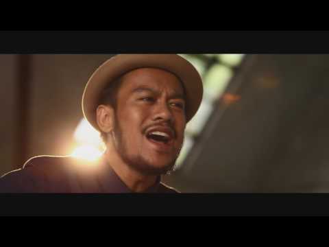 เพลง หลับตา…กับที่นอนโลตัส ของ สิงโต นําโชค ใน YouTube