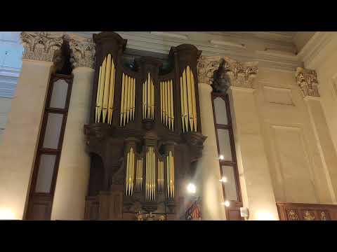Wayne Marshall on the organ