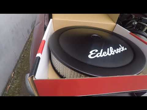 Edelbrock Pro-Flo Series Air Cleaner and Spectre Performance Air Cleaner Stud: 1994 Chevy C/1500 V6