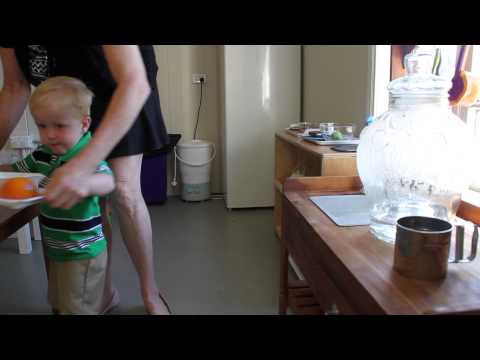 Using the Juicer - Practical Life - I AM Montessori