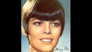 Mireille Mathieu -  La Paloma  - Pardonne moi Ce Caprice D'enfant