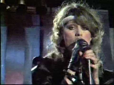 Hečkovci-Kráľovná pavlačí a dvorov 85