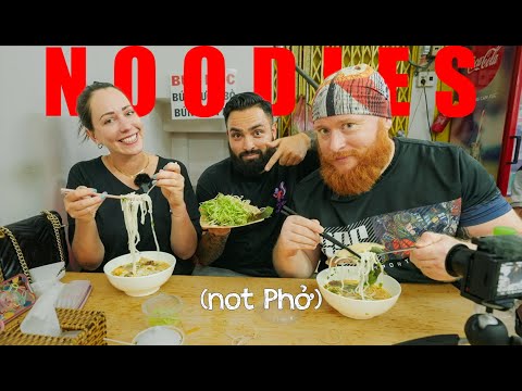 , title : '3 Vietnamese Noodle Dishes that are BETTER than Phở!'