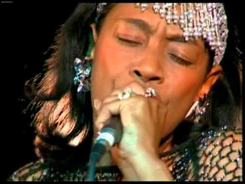 Ann Peebles - I Feel Like Breaking Up Somebody's Home (live - 1999)