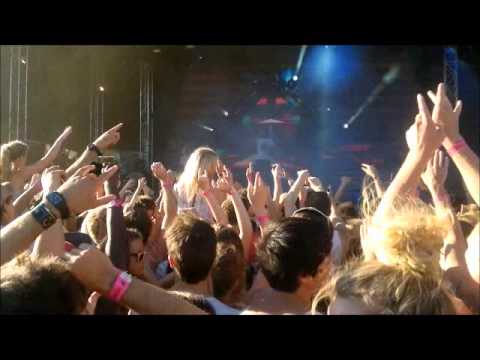 Tinie Tempah - Insane Crowd - Miami 2 Ibiza.wmv