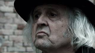 Alfred - Odvolejte své psy (oficiální videoklip, část první)