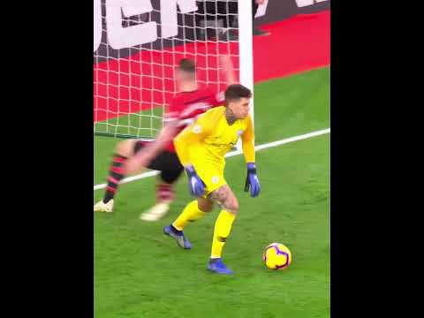 When Goalkeepers Get Bored🤯🔥