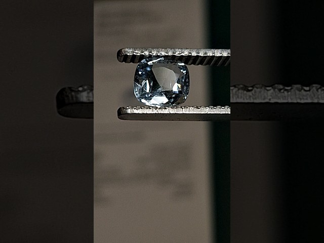 حجر اكوامارين طبيعي بشهادة مختبر