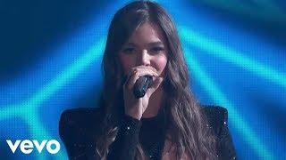 Hailee Steinfeld - Back To Life (Live from The Voi