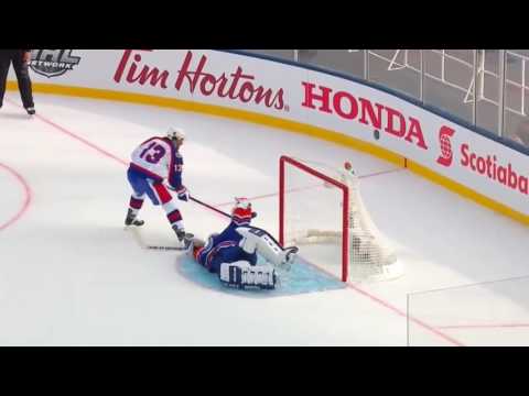 Teemu Selanne Opens And Closes The Scoring In Heritage Classic Alumni Game