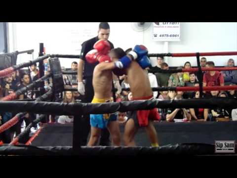 3º Alpha Fight - João Jesus (Team Fúria) x Thauan Laia (Puro Thai) 44Kg.
