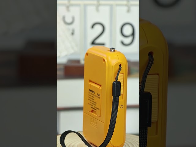 Vídeo relacionado con XHDATA D220 Radio Portátil Pequeña FM Am SW, Radio a Pilas, Transistoresradio Pequeños con Excelente Recepción, Ideal para Emergencias, Regalos y Familia (Naranja)