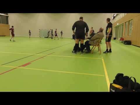 14 dec 2016 FC De Reigers 2 - HMS 2 com 2-5 Doelman de Reigers keepte uitstekende partij