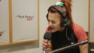 Ceyl&#39;an Ertem - Peri